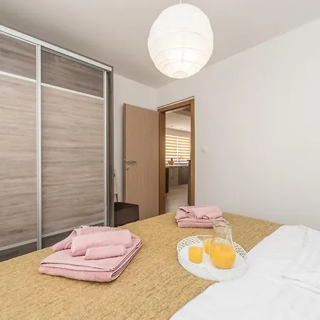 Holiday home Family Sukosan, Zadar